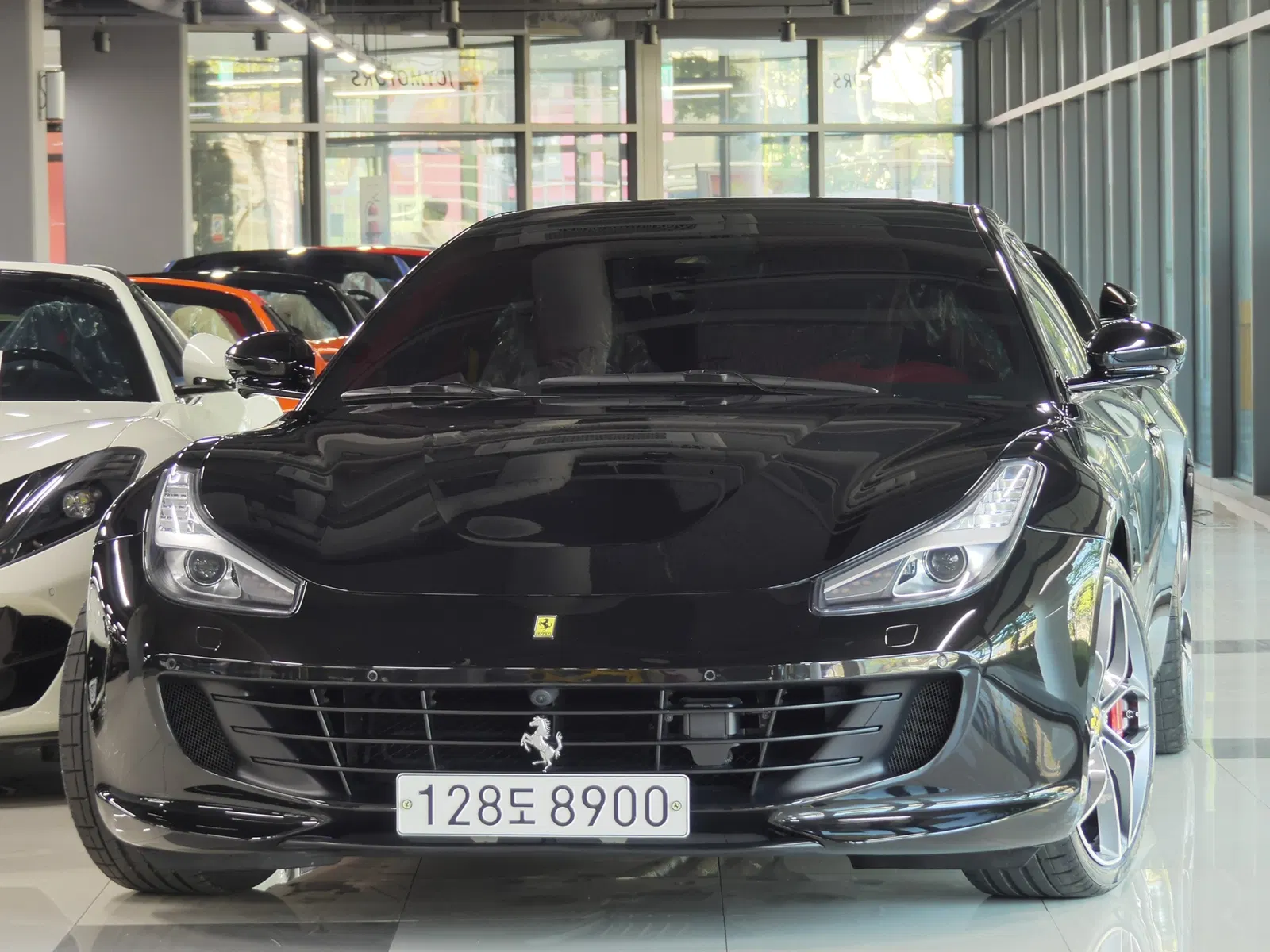 Ferrari GTC4 Lusso T 3.9 V8 2020 — photo 1 sur 24