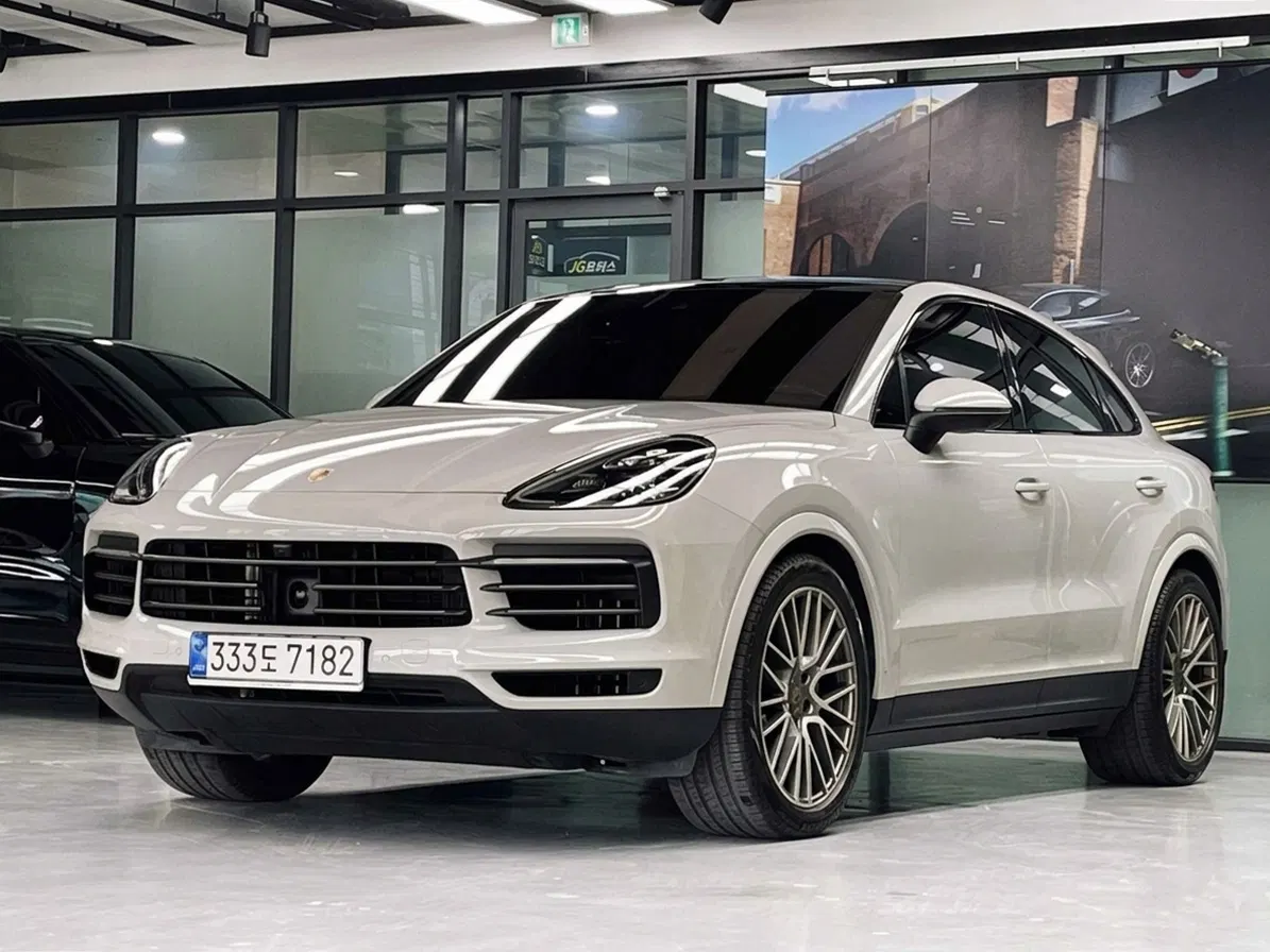 Porsche Cayenne (PO536) 3.0 Coupé Platinum Edition 2022 — photo 1 sur 26