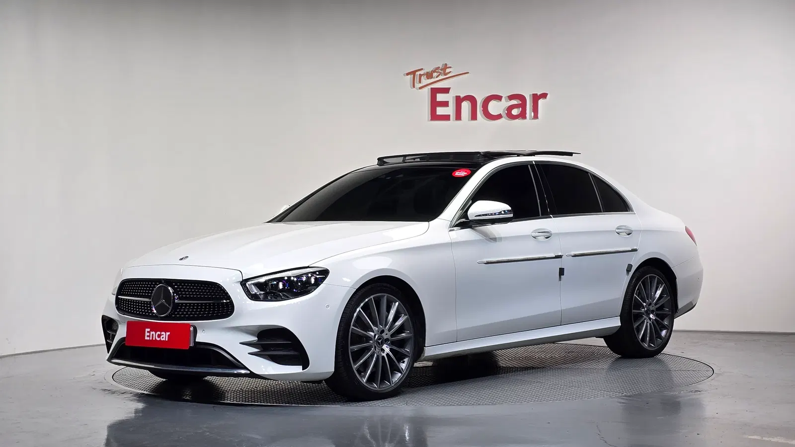 Mercedes-Benz Classe E AMG Line · E350 4MATIC (W213) 2022 — photo 1 sur 32