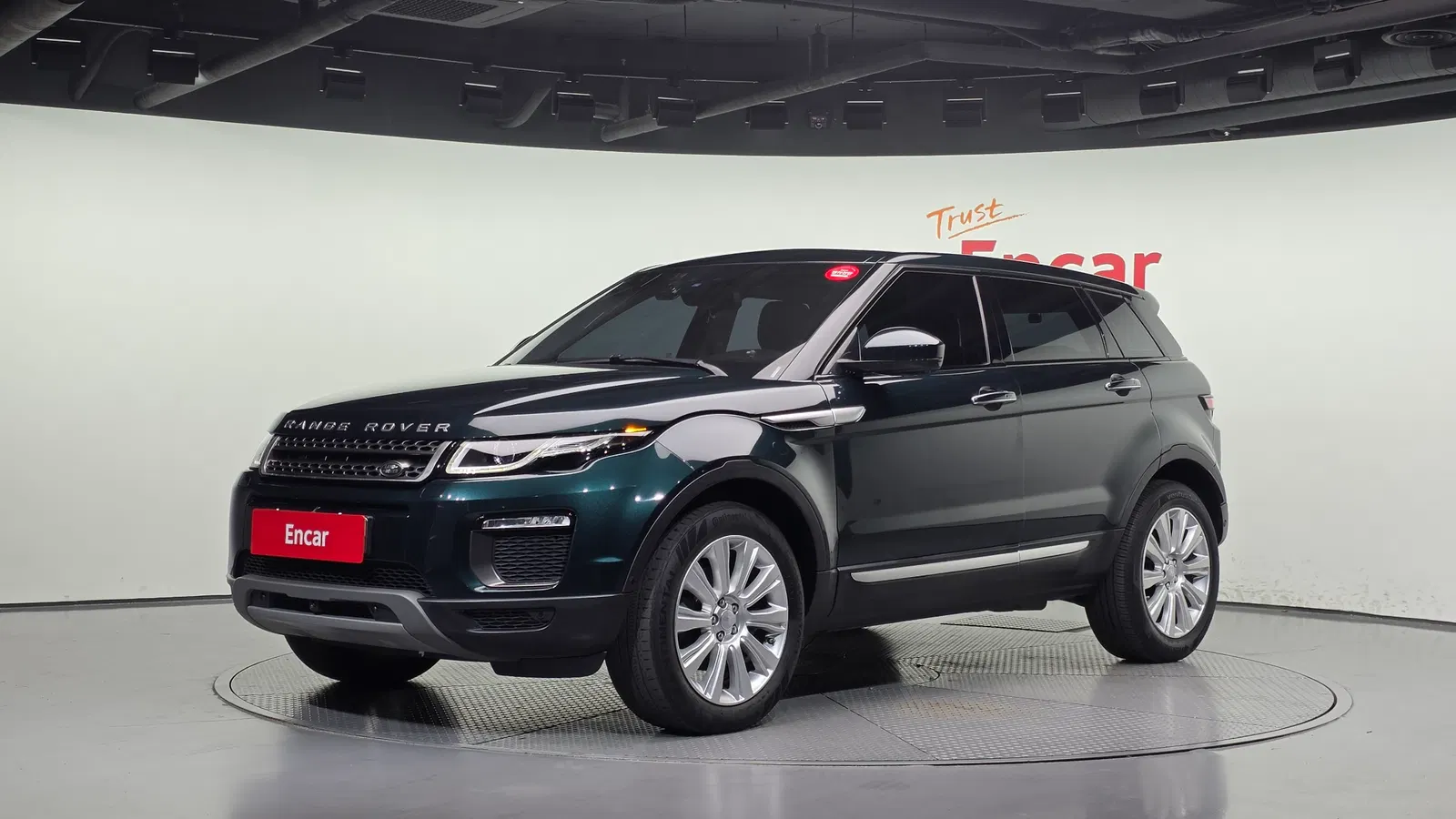 Land Rover Range Rover Evoque 2.0 TD4 HSE 2017 — photo 1 sur 33