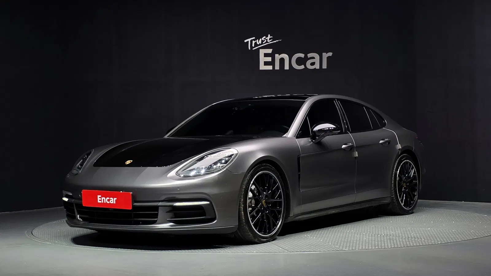 Porsche Panamera (971) 3.0 AWD 2018 — photo 1 sur 20