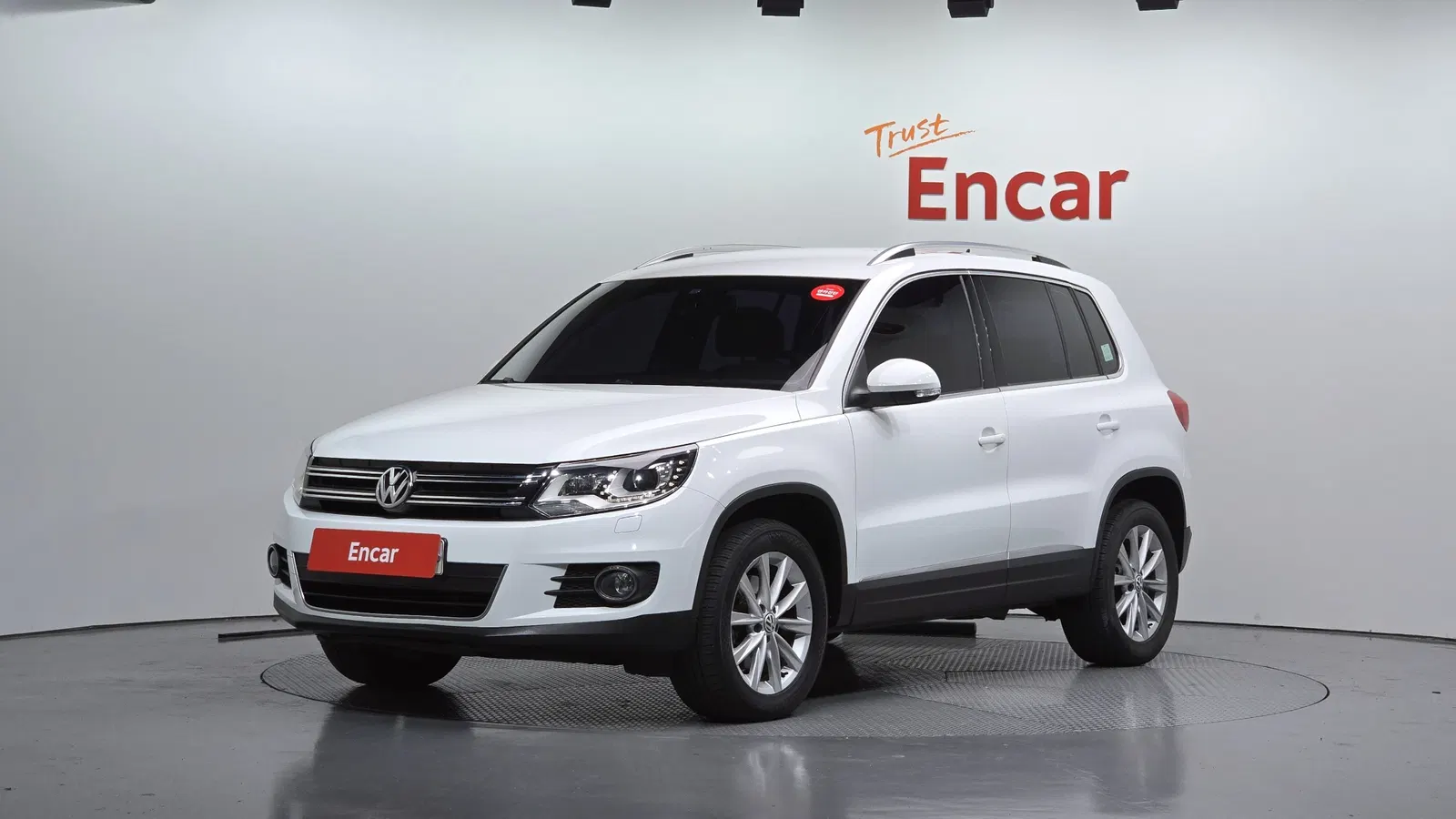 Volkswagen Tiguan 2.0 TDI Comfort 2015 — photo 1 sur 20