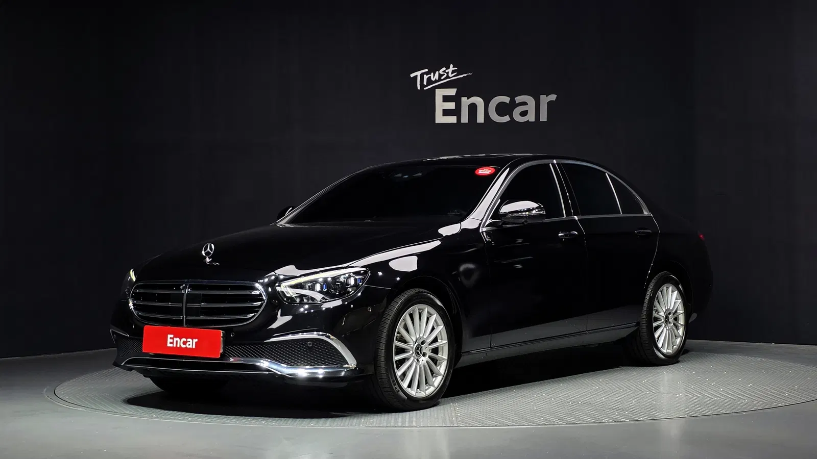 Mercedes-Benz Classe E E220d 4MATIC Exclusive (W213) 2021 — photo 1 sur 34