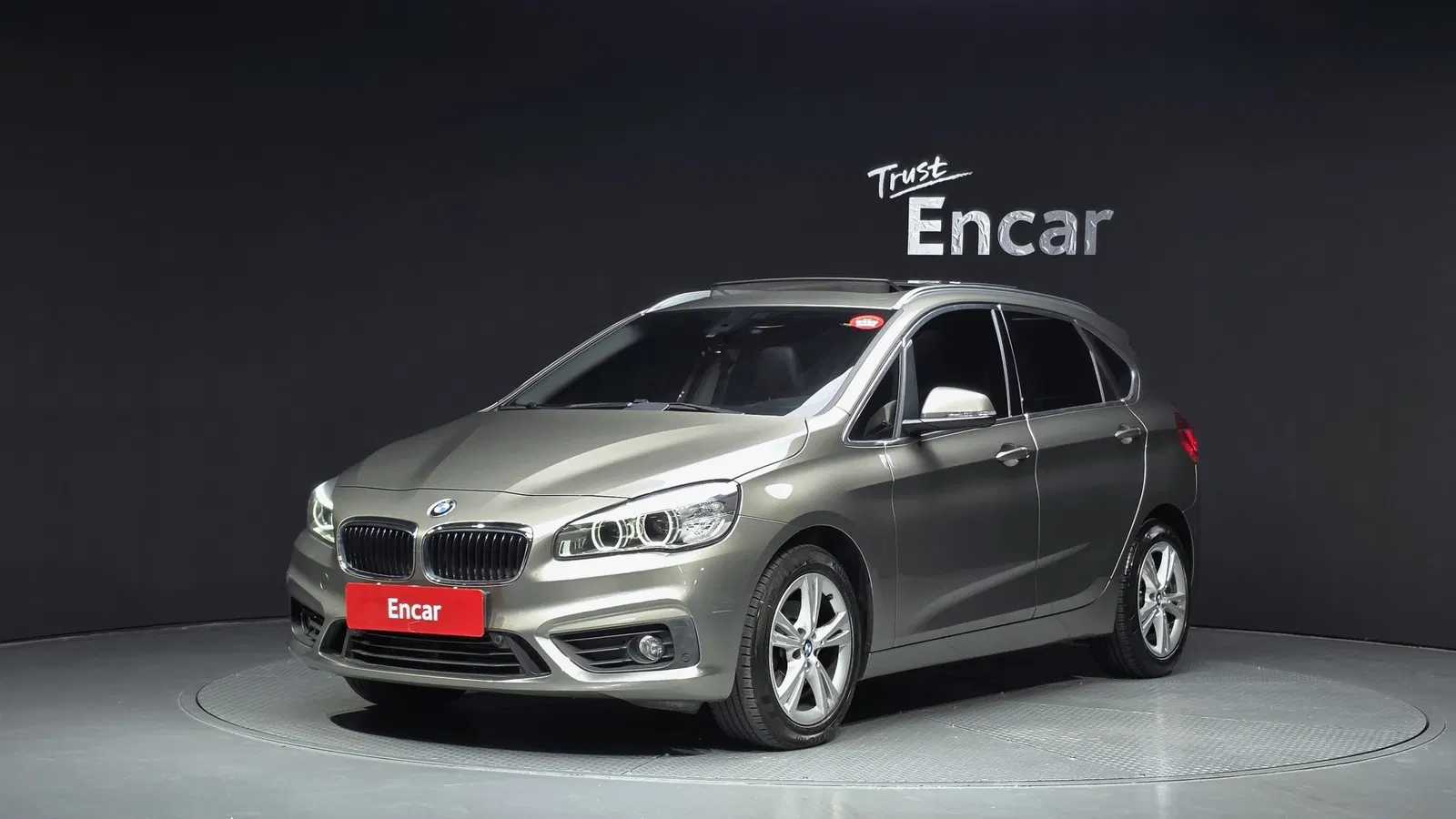 BMW Série 2 Active Tourer (F45) Joy 2015 — photo 1 sur 20