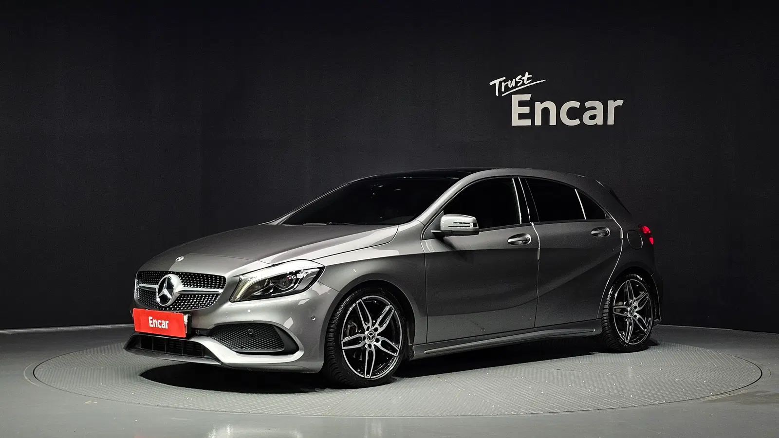 Mercedes-Benz Classe A AMG Line · A200 (W176) 2018 — photo 1 sur 20