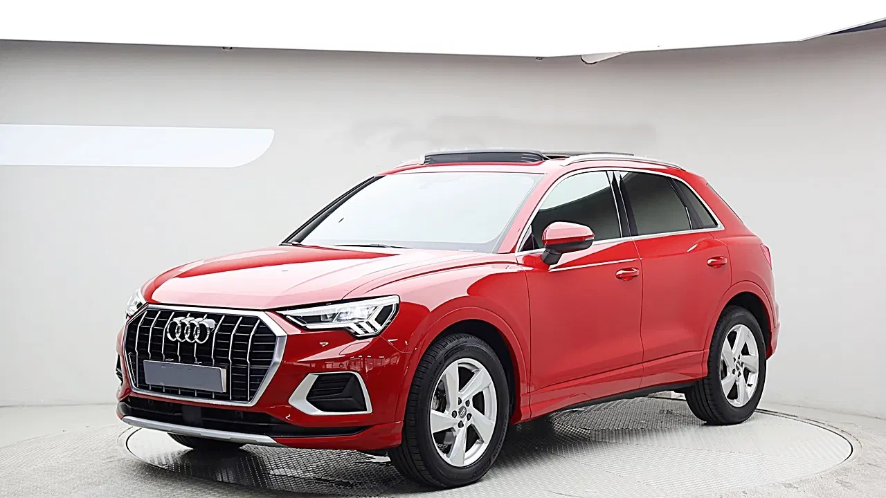 Audi Q3 (F3) 35 TDI Premium 2020 — photo 1 sur 26