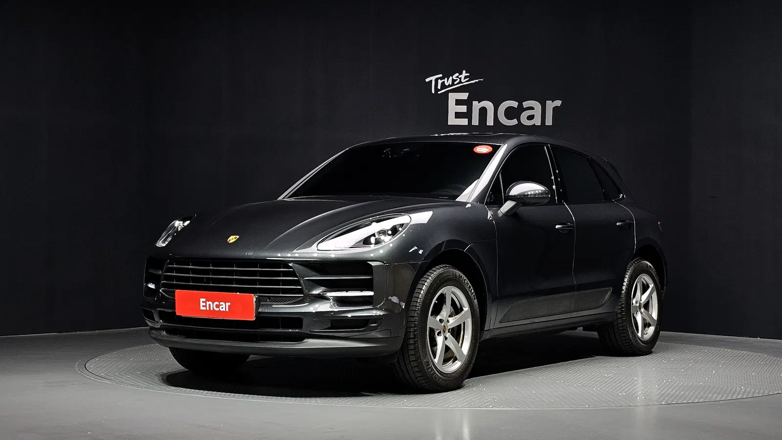 Porsche Macan 2.0 2021 — photo 1 sur 34