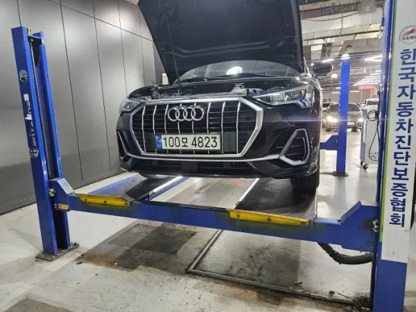 Audi Q3 (F3) 35 TDI Premium 2023 — photo 1 sur 8