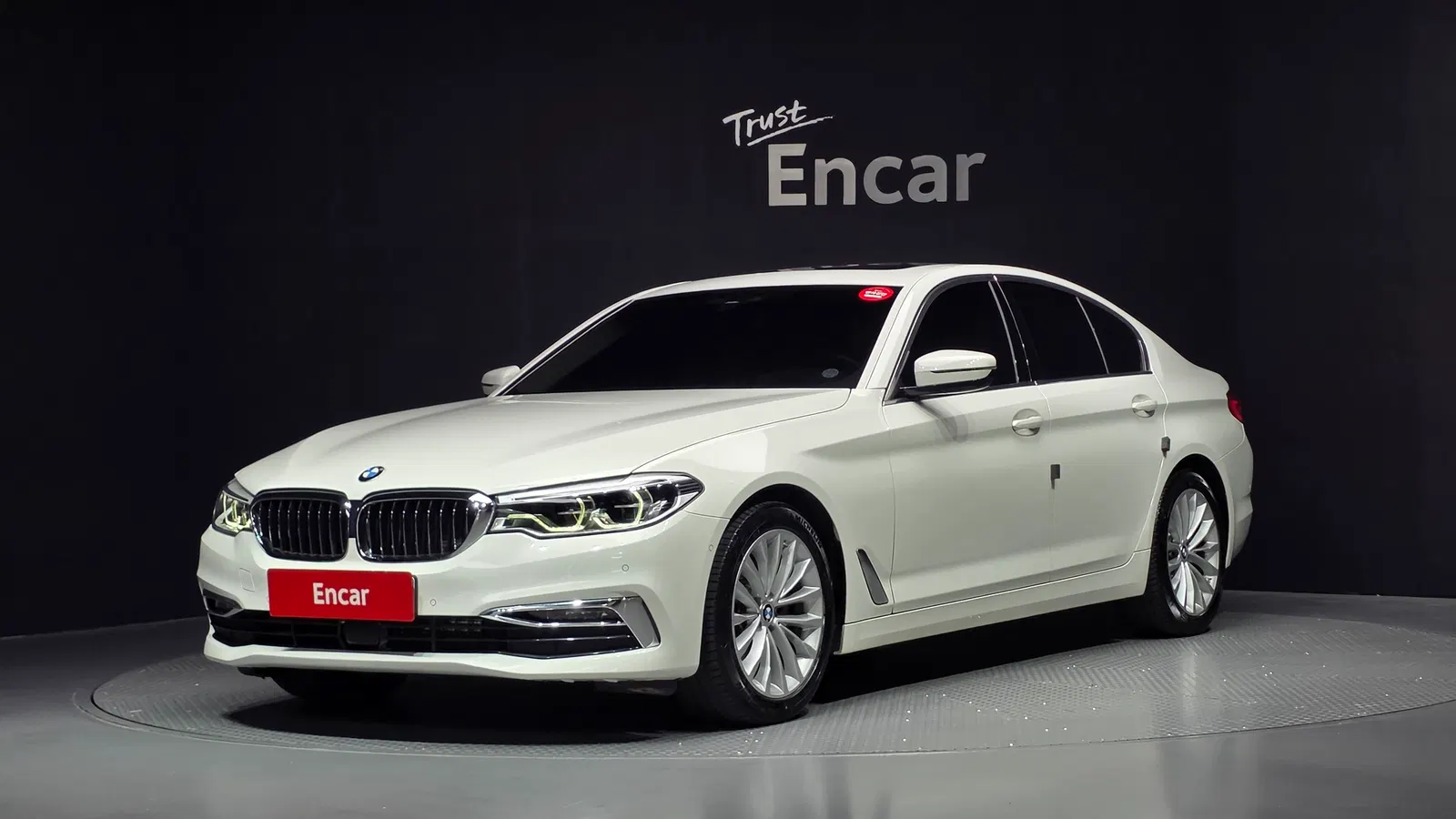 BMW Série 5 (G30) 520d Luxury Plus 2020 — photo 1 sur 31