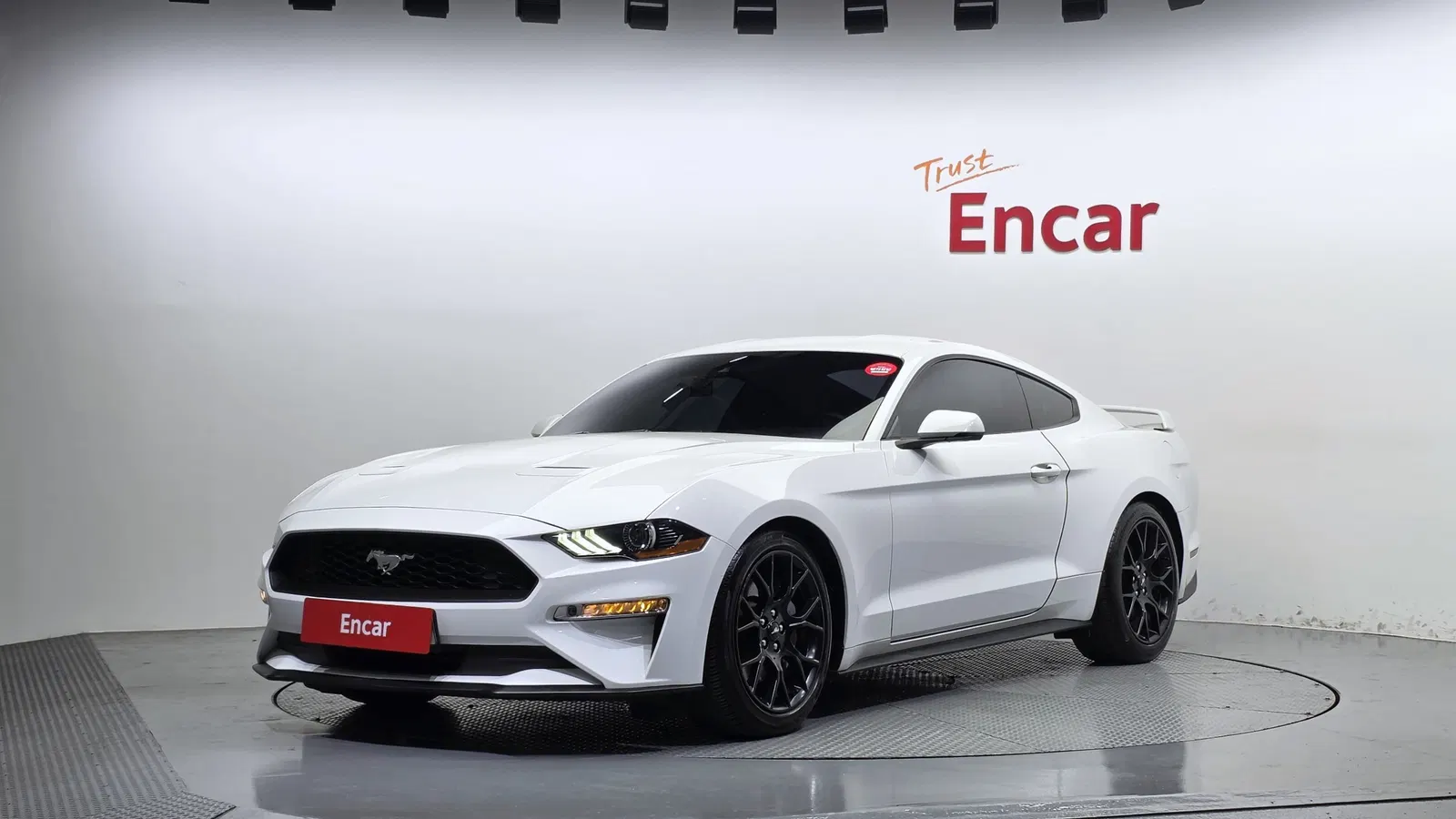 Ford Mustang Coupé 2018 — photo 1 sur 20
