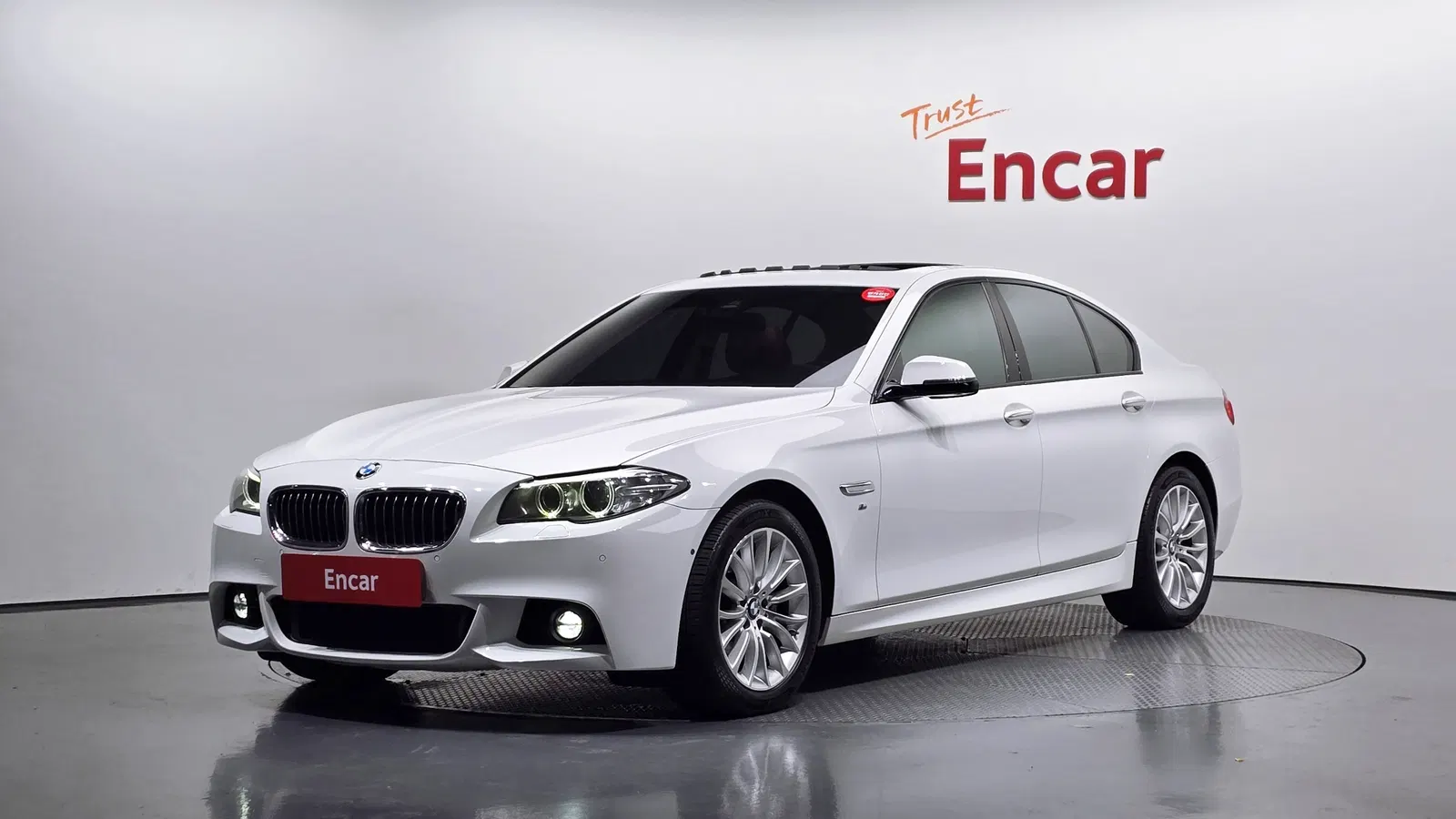 BMW Série 5 (F10) 528i xDrive M Aero Dynamic 2016 — photo 1 sur 20