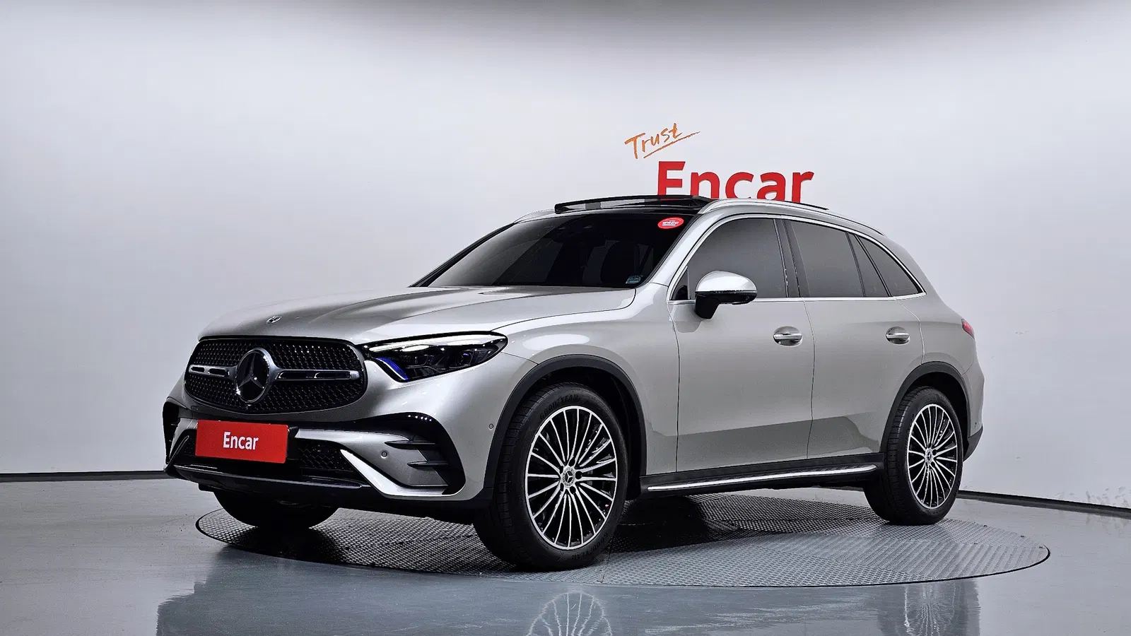 Mercedes-Benz GLC AMG Line · GLC300 4MATIC (X254) 2024 — photo 1 sur 41