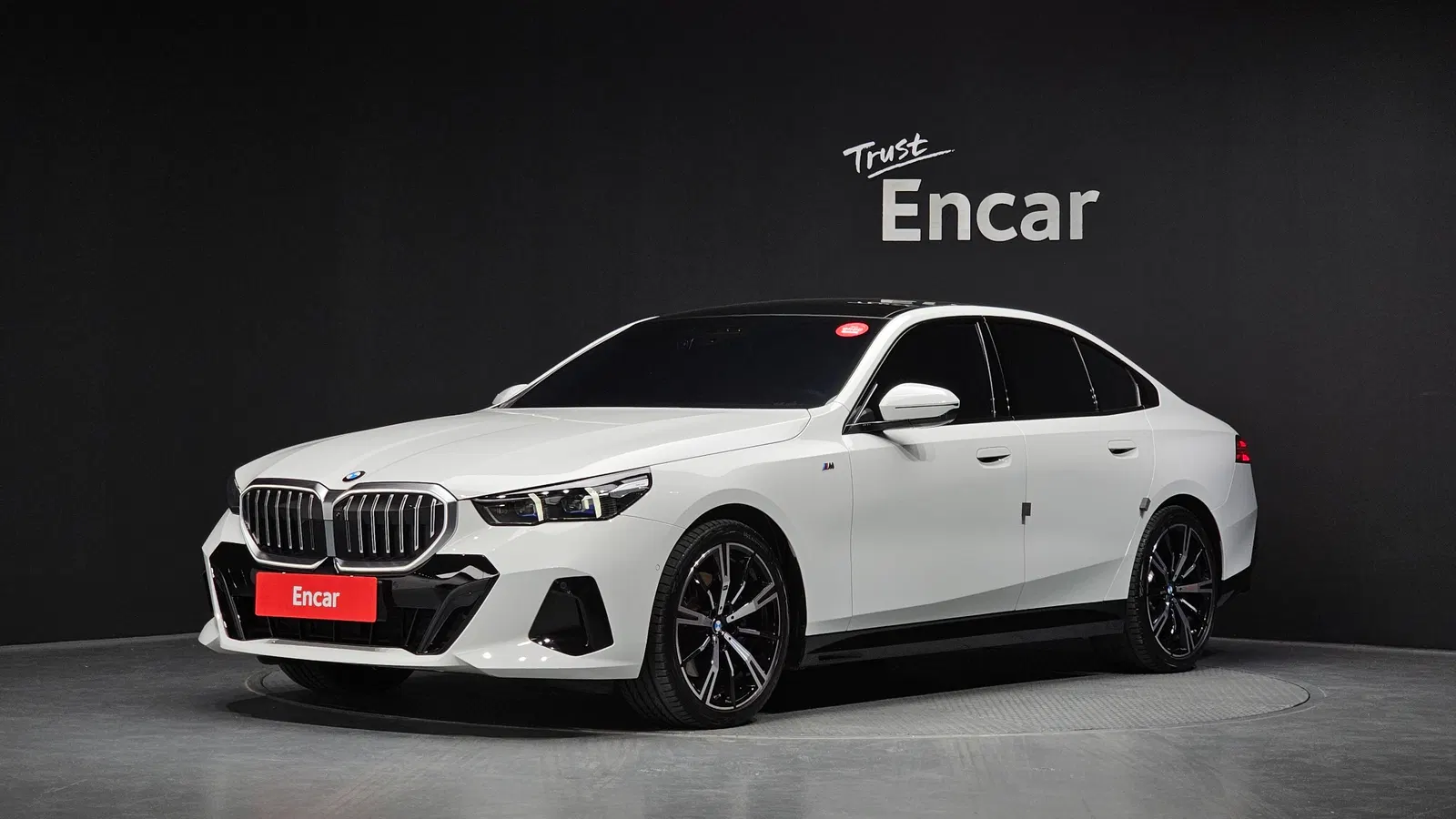 BMW Série 5 (G60) 530i xDrive M Sport 2025 — photo 1 sur 36