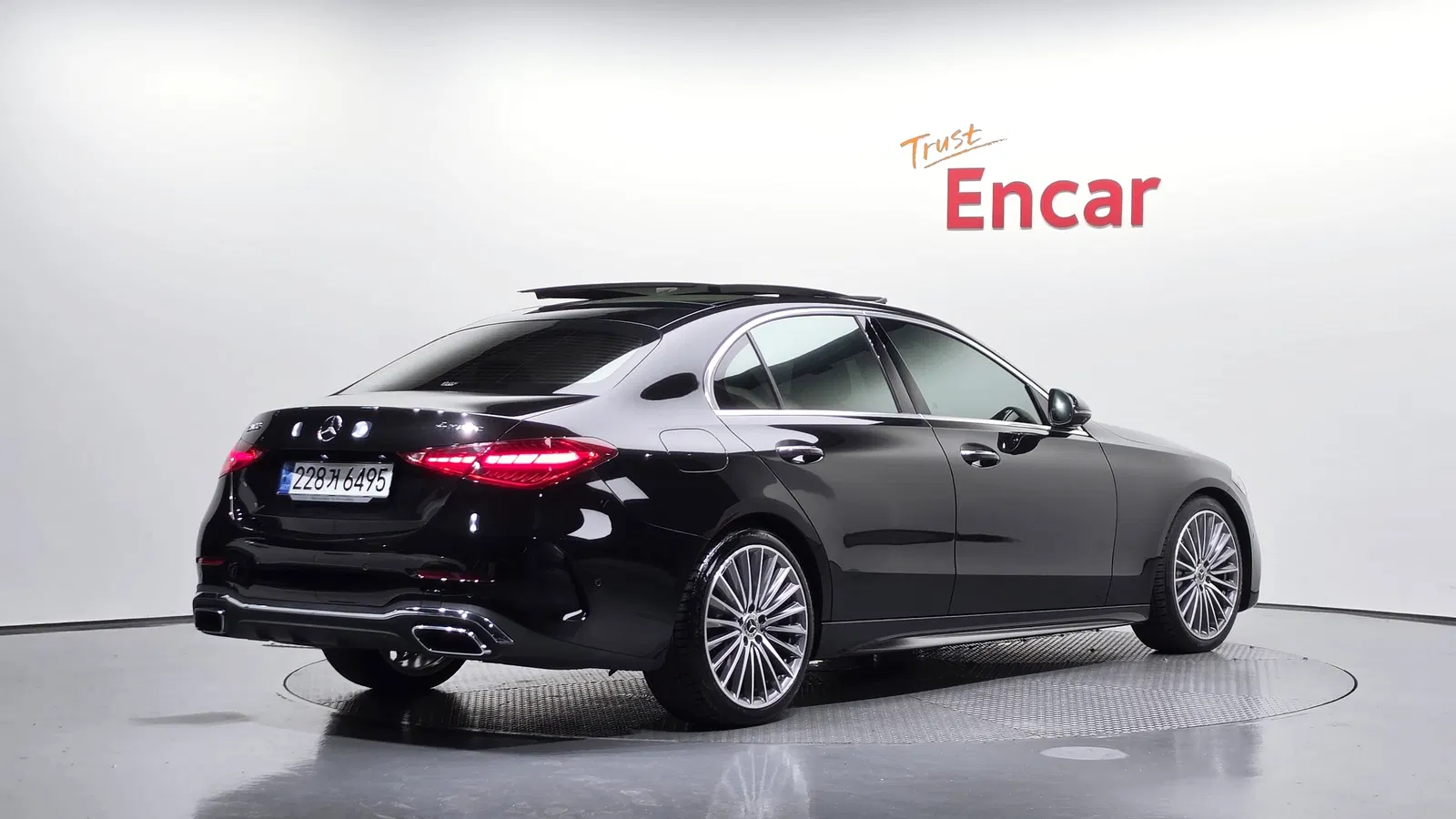 Mercedes-Benz Classe C AMG Line · C300 4MATIC (W206) 2023 — photo 1 sur 39