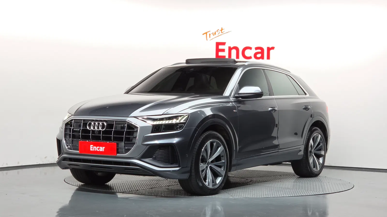 Audi Q8 (4M) 50 TDI Quattro Premium 2021 — photo 1 sur 32