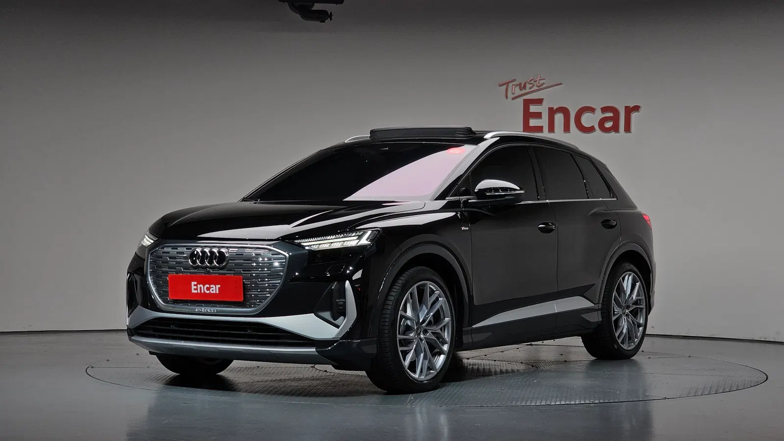 Audi Q4 e-tron (F4) 45 Premium 2025 — photo 1 sur 20