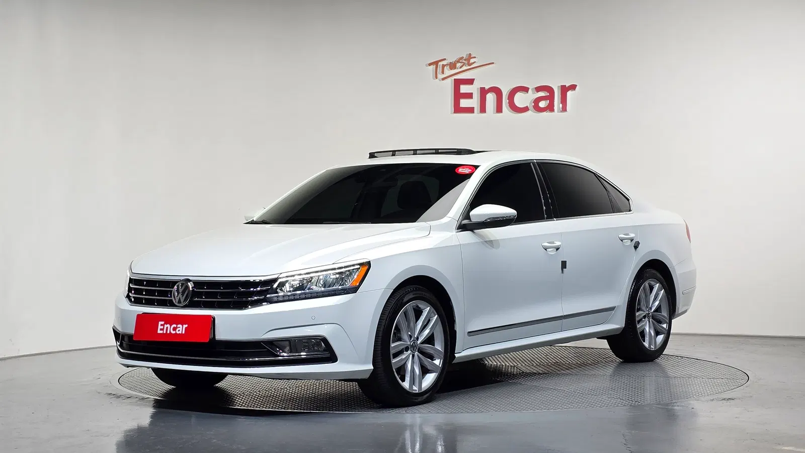 Volkswagen Passat 2.0 TSI 2018 — photo 1 sur 30