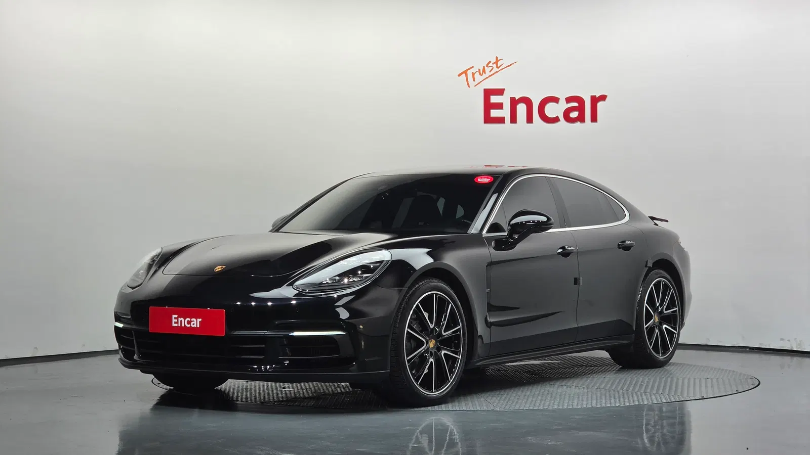 Porsche Panamera (971) 2.9 4S 2018 — photo 1 sur 32