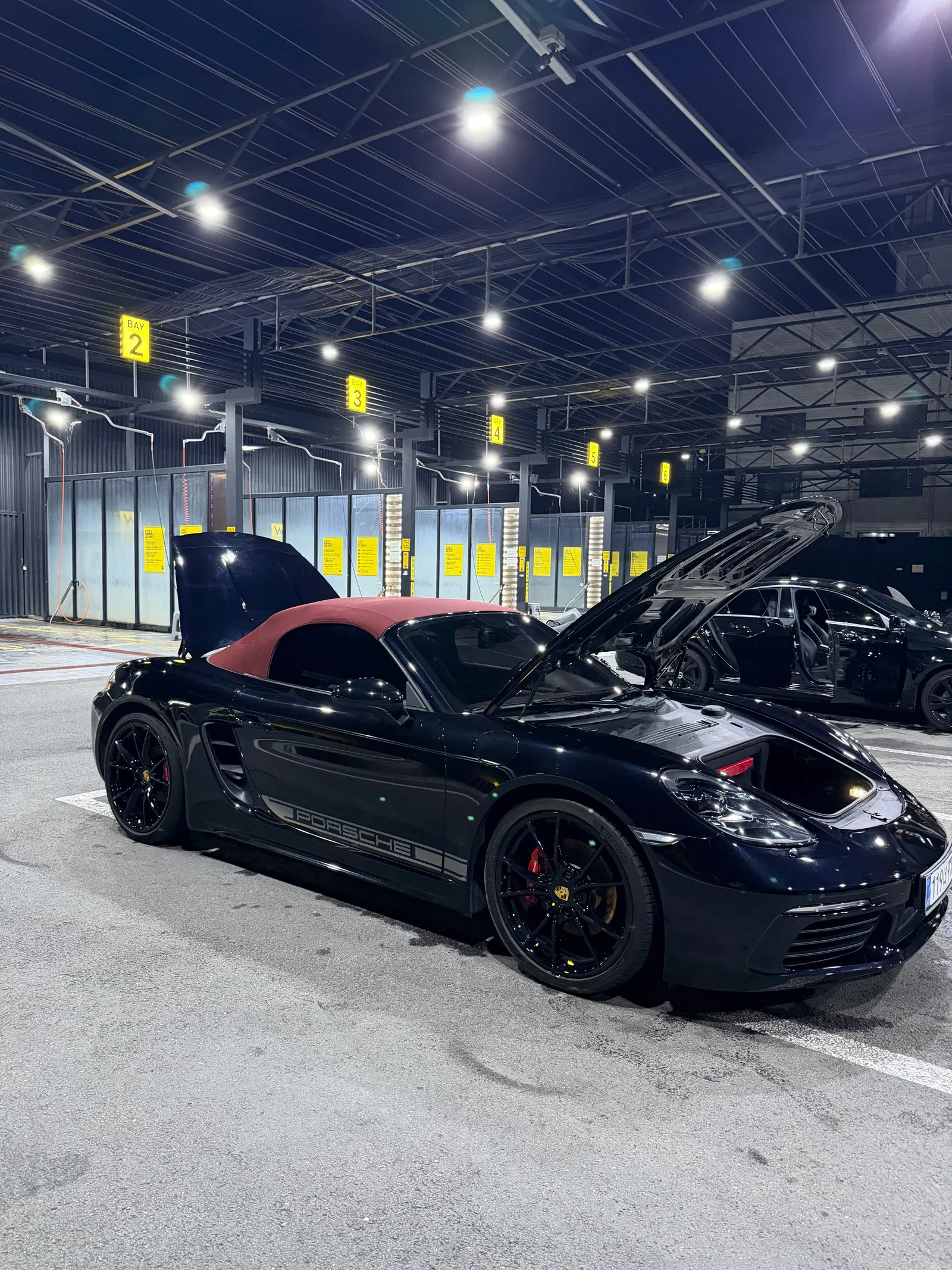 Porsche 718 Boxster 2.0 2019 — photo 1 sur 20