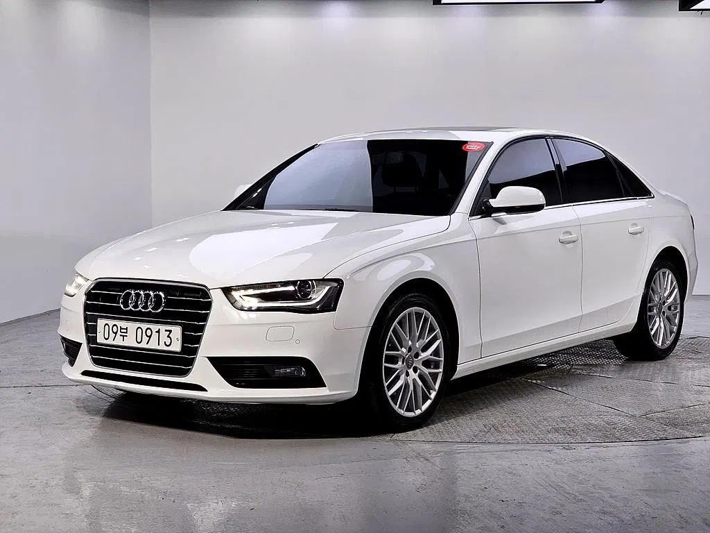 Audi A4 30 TDI Dynamic 2016 — photo 1 sur 26