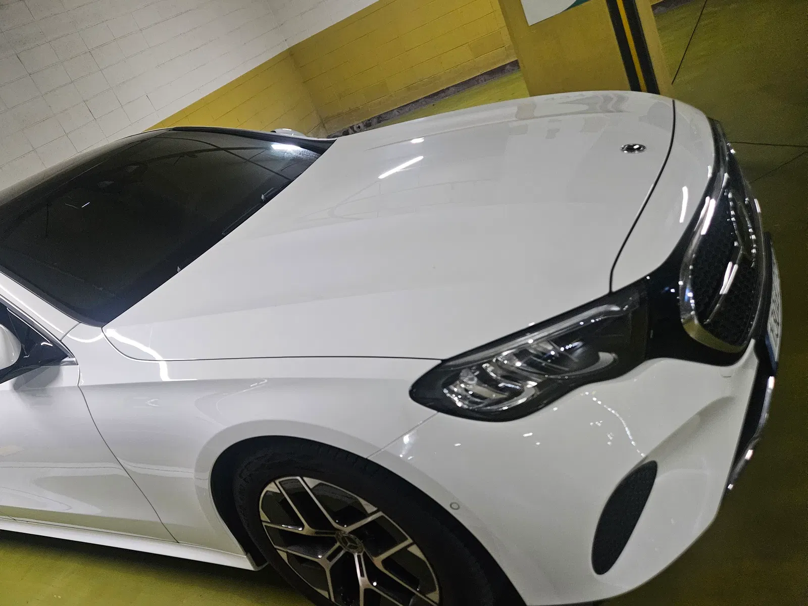 Mercedes-Benz Classe E E200 Avantgarde (W214) 2025 — photo 1 sur 19