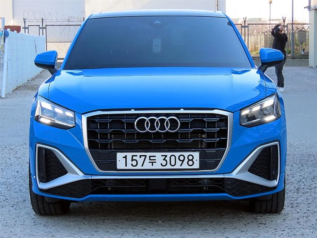 Audi Q2 35 TDI Premium 2023 — photo 1 sur 25