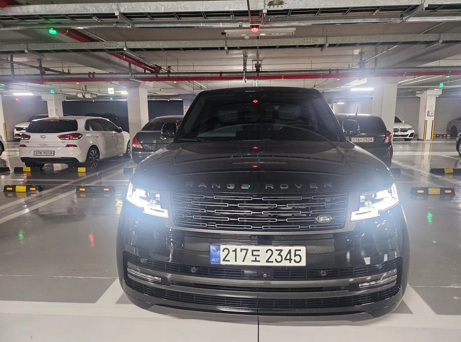 Land Rover Range Rover 5e génération P530 AB LWB 2024 — photo 1 sur 16