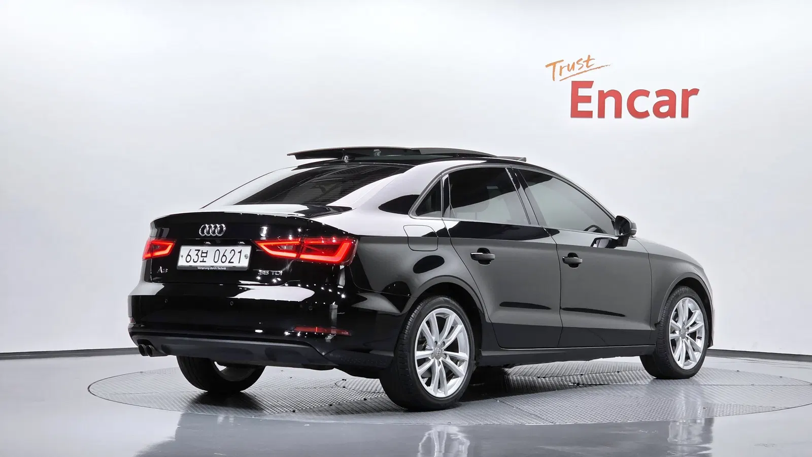 Audi A3 35 TDI Dynamic 2016 — photo 1 sur 38