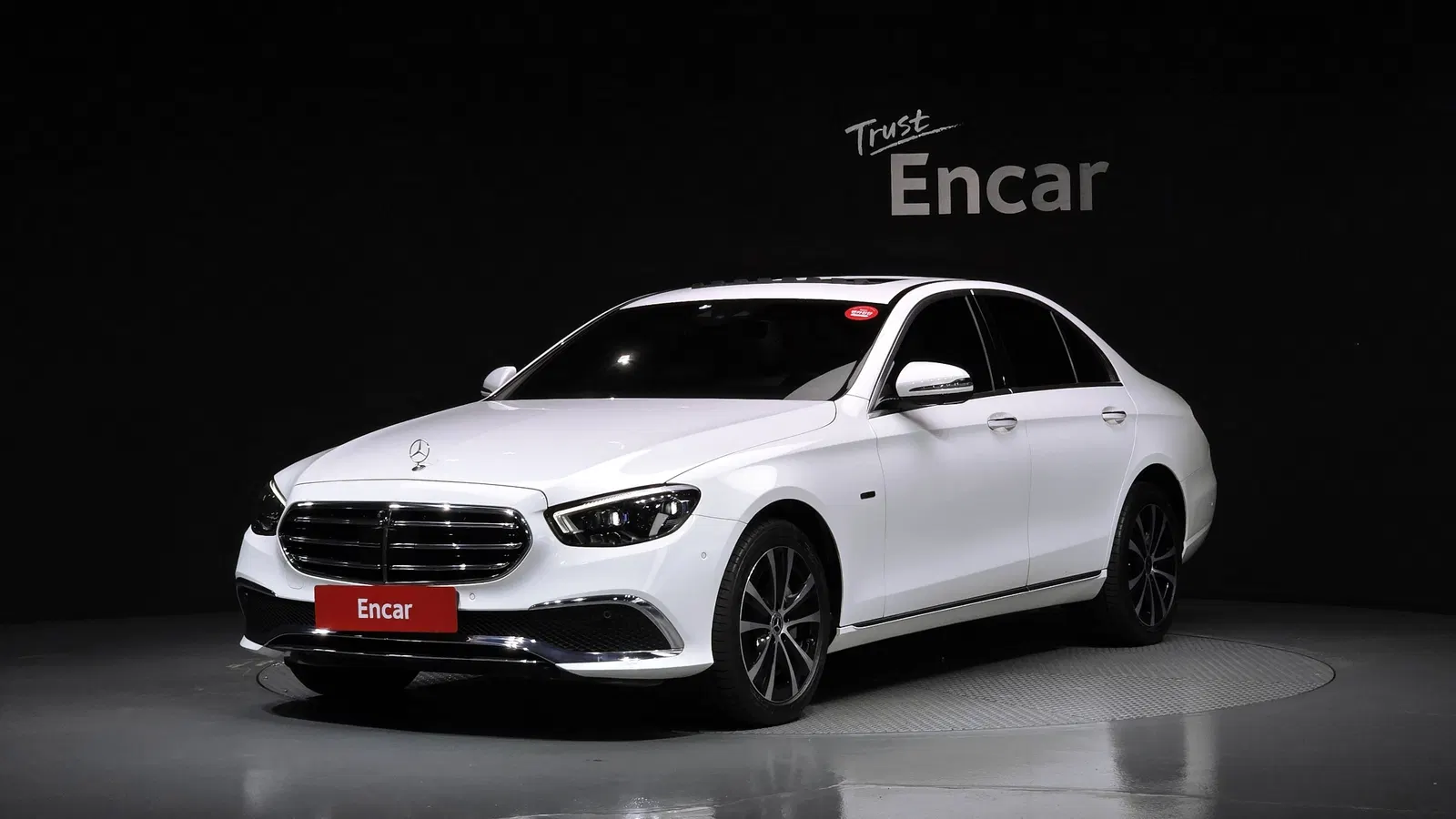 Mercedes-Benz Classe E E300e 4MATIC Exclusive (W213) 2021 — photo 1 sur 20