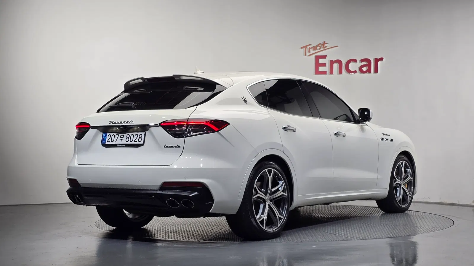 Maserati Levante 3.0 S AWD Modena 2023 — photo 1 sur 33