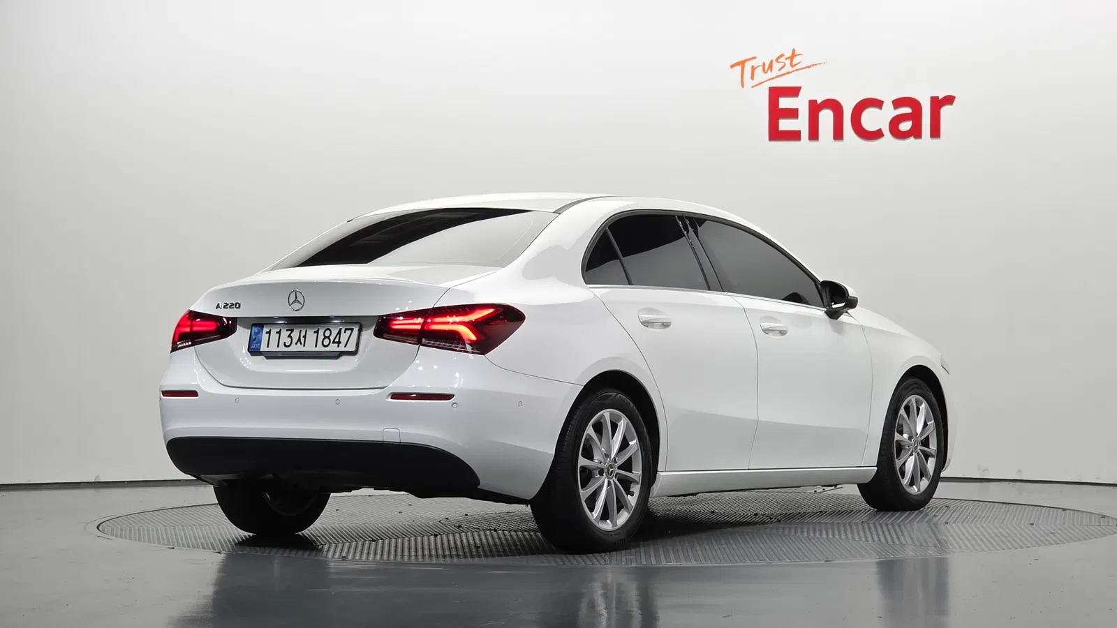 Mercedes-Benz Classe A A220 Berline (W177) 2020 — photo 1 sur 30