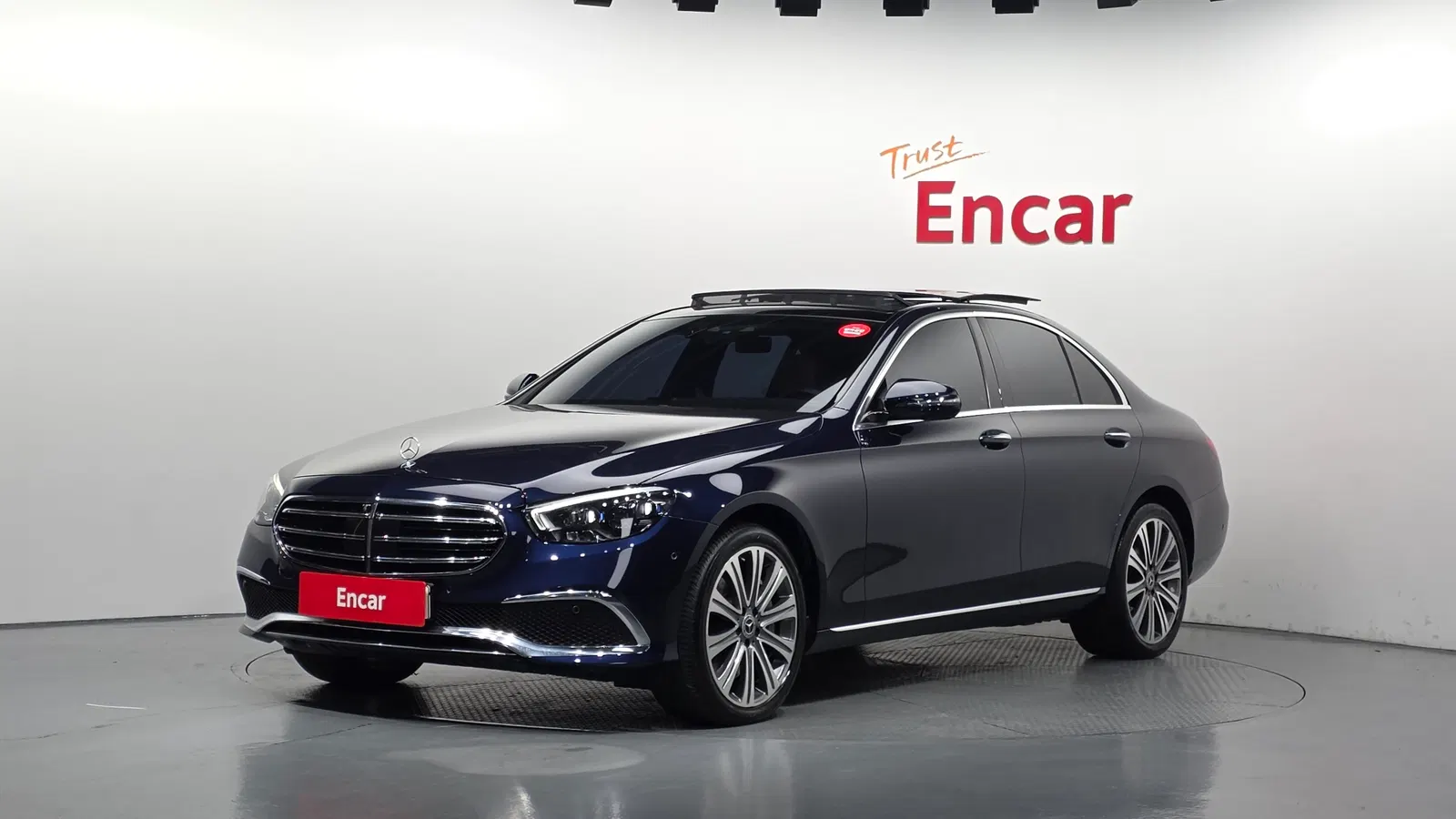 Mercedes-Benz Classe E E450 4MATIC Exclusive (W213) 2021 — photo 1 sur 34