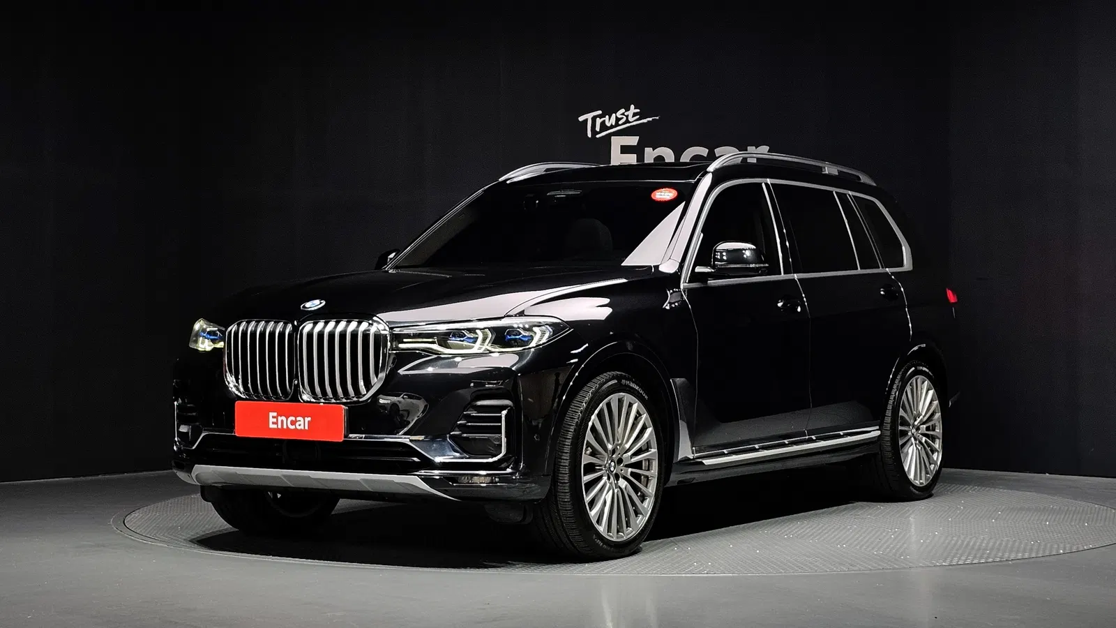 BMW X7 (G07) xDrive 40i Design Pure Excellence 6 places 2022 — photo 1 sur 36