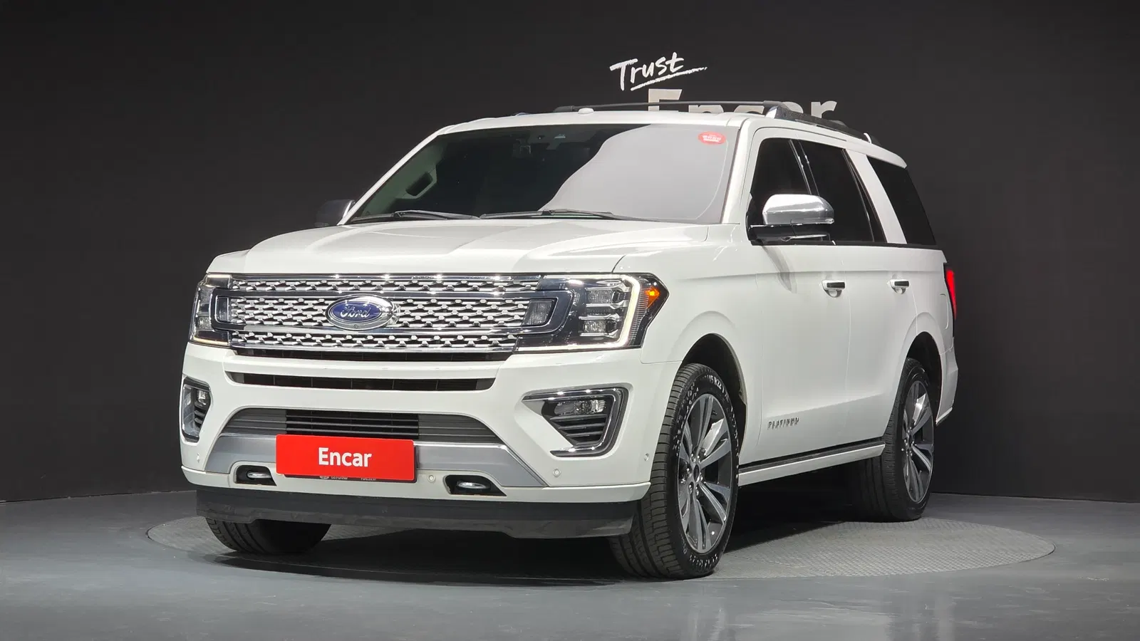 Ford Expedition Platinum 4WD 2021 — photo 1 sur 37