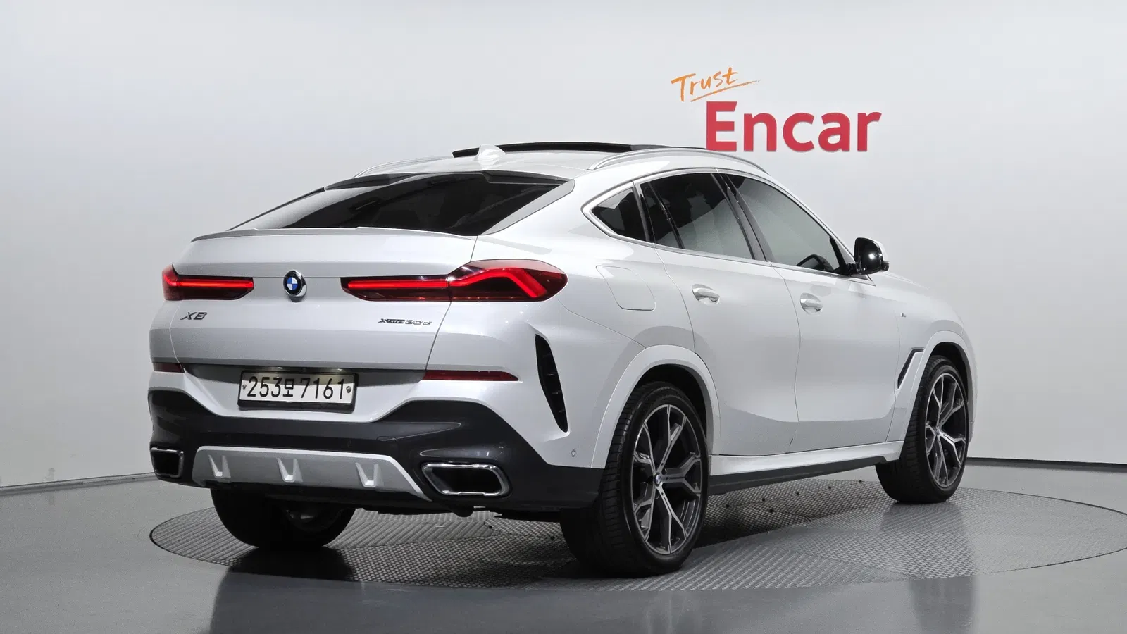 BMW X6 (G06) xDrive30d M Sport 2020 — photo 1 sur 34
