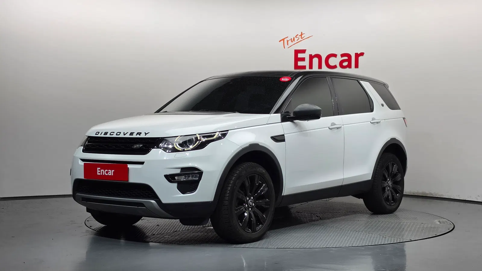 Land Rover Discovery Sport 2.0 TD4 HSE Luxury 2017 — photo 1 sur 32