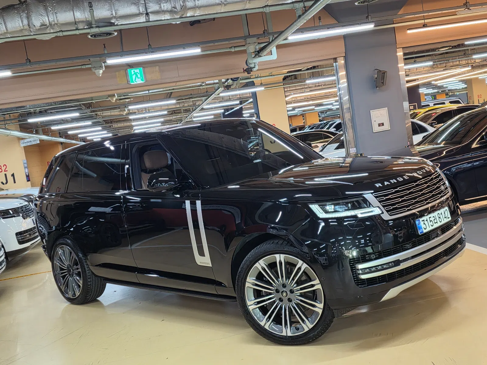 Land Rover Range Rover 5e génération P530 AB LWB 2025 — photo 1 sur 20