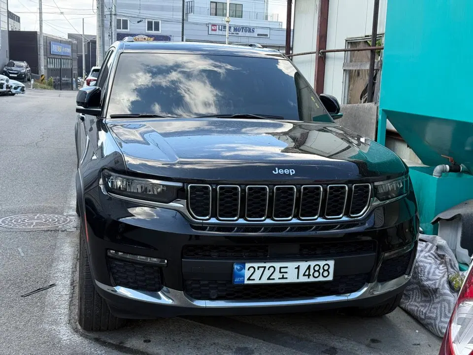 Jeep Grand Cherokee(WL) 3.6 Limited 2023 — photo 1 sur 8