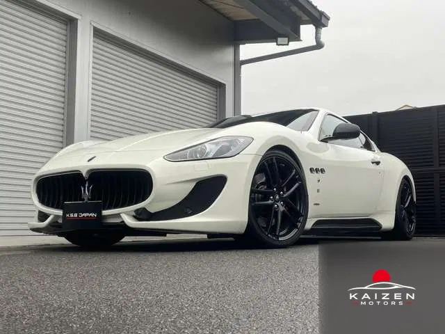 Maserati GranTurismo Sport BiancoEldorado 2015 — photo 1 sur 8