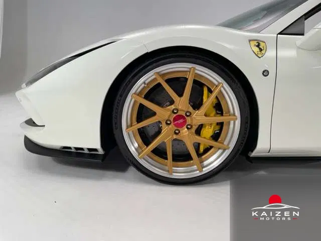 Ferrari F8 Spider F1 DCT 2022 — photo 1 sur 8
