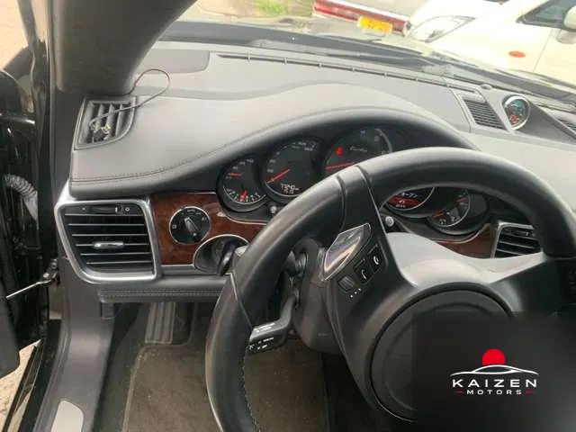 Porsche Panamera Turbo PDK 4WD 2010 — photo 1 sur 1
