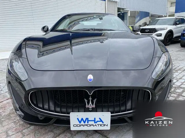 Maserati GranCabrio 4.7 2012 — photo 1 sur 8