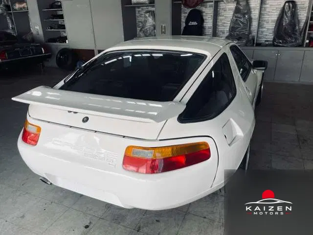 Porsche 928 S4 1988 — photo 1 sur 8