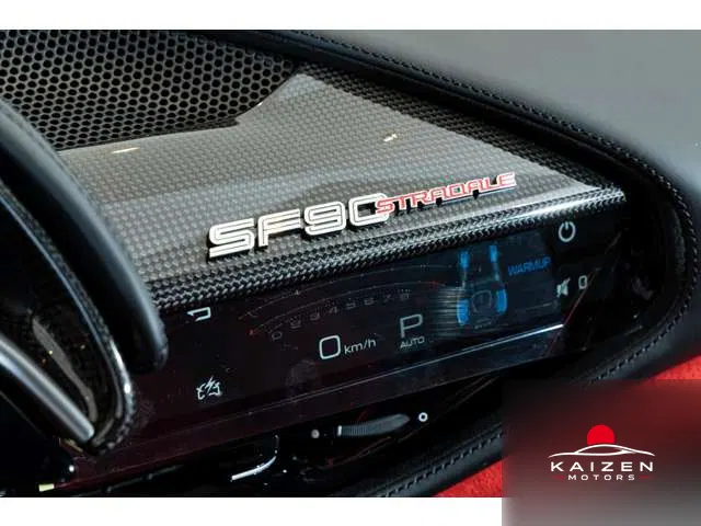 Ferrari SF90 Stradale F1 DCT E4WD 2022 — photo 1 sur 8