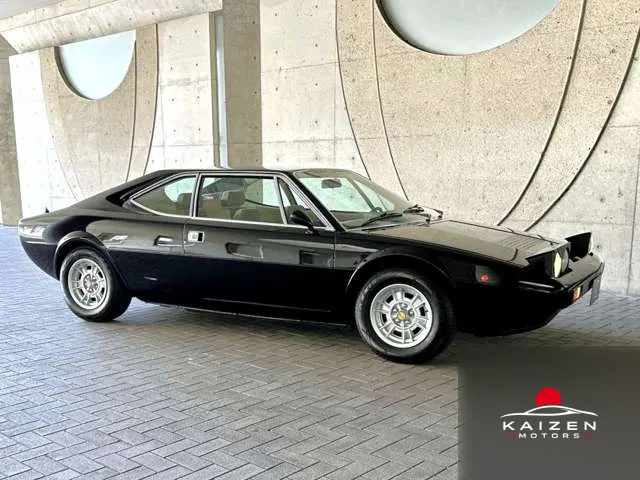 Ferrari Dino Dino208gt4 1975 — photo 1 sur 8