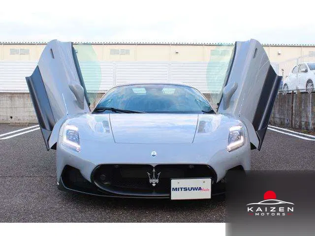 Maserati MC20 Cielo 2023 — photo 1 sur 8