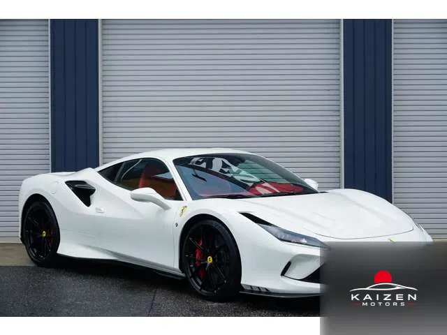 Ferrari F8 Tributo F1 DCT OP800 2021 — photo 1 sur 8