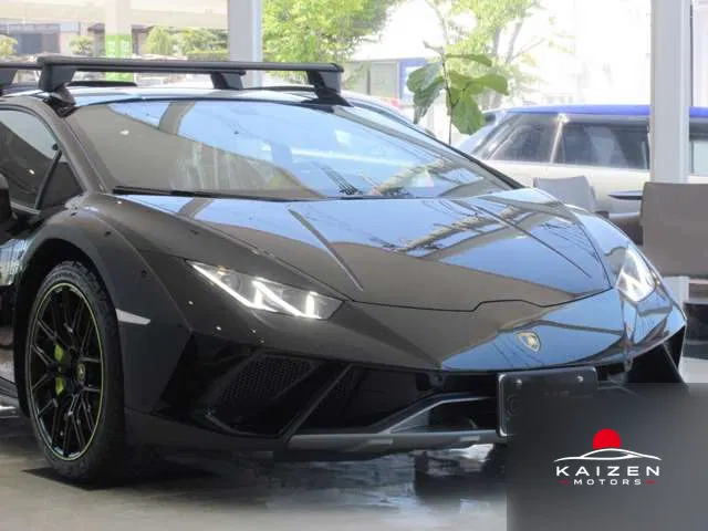 Lamborghini Huracán Sterrato (LDF) 4WD 2024 — photo 1 sur 8