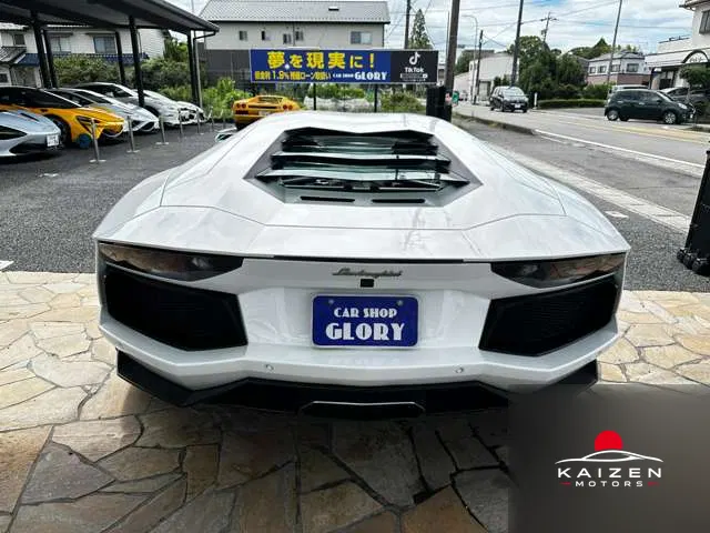 Lamborghini Aventador LP700-4 4WD 2012 — photo 1 sur 8