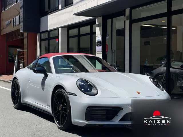Porsche 911 Targa 4 GTS PDK Exckusive Manufaktur Interior 2023 — photo 1 sur 8